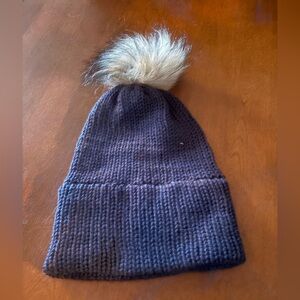Cozy Black Knit Beanie with Faux Fur Pom